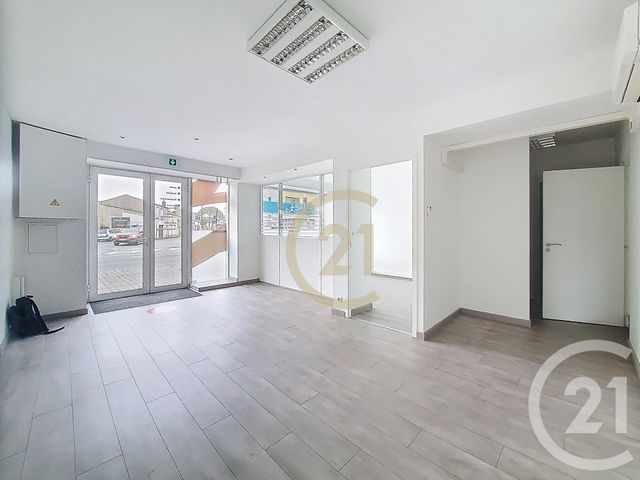 commerce à louer - 81.0 m2 - REZE - 44 - PAYS-DE-LOIRE - Century 21 Harmony