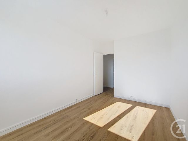 Appartement F3 à louer - 3 pièces - 63.1 m2 - REZE - 44 - PAYS-DE-LOIRE - Century 21 Harmony