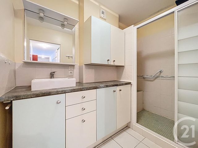 Appartement F5 à vendre - 5 pièces - 102.0 m2 - REZE - 44 - PAYS-DE-LOIRE - Century 21 Harmony