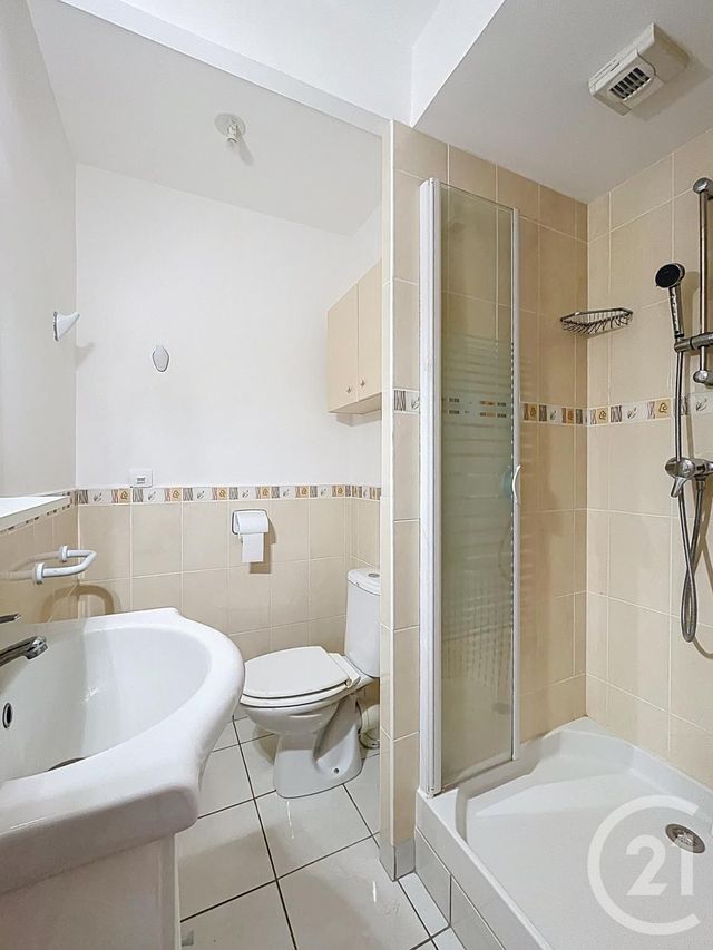 Appartement F5 à vendre - 5 pièces - 102.0 m2 - REZE - 44 - PAYS-DE-LOIRE - Century 21 Harmony