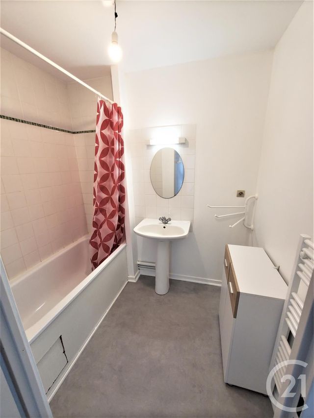 Appartement F2 à louer - 2 pièces - 54.7 m2 - NANTES - 44 - PAYS-DE-LOIRE - Century 21 Harmony