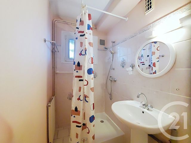 Appartement F3 à louer - 3 pièces - 51.83 m2 - REZE - 44 - PAYS-DE-LOIRE - Century 21 Harmony