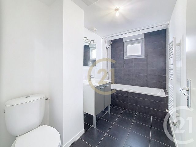 maison à louer - 4 pièces - 93.3 m2 - ST HERBLAIN - 44 - PAYS-DE-LOIRE - Century 21 Harmony