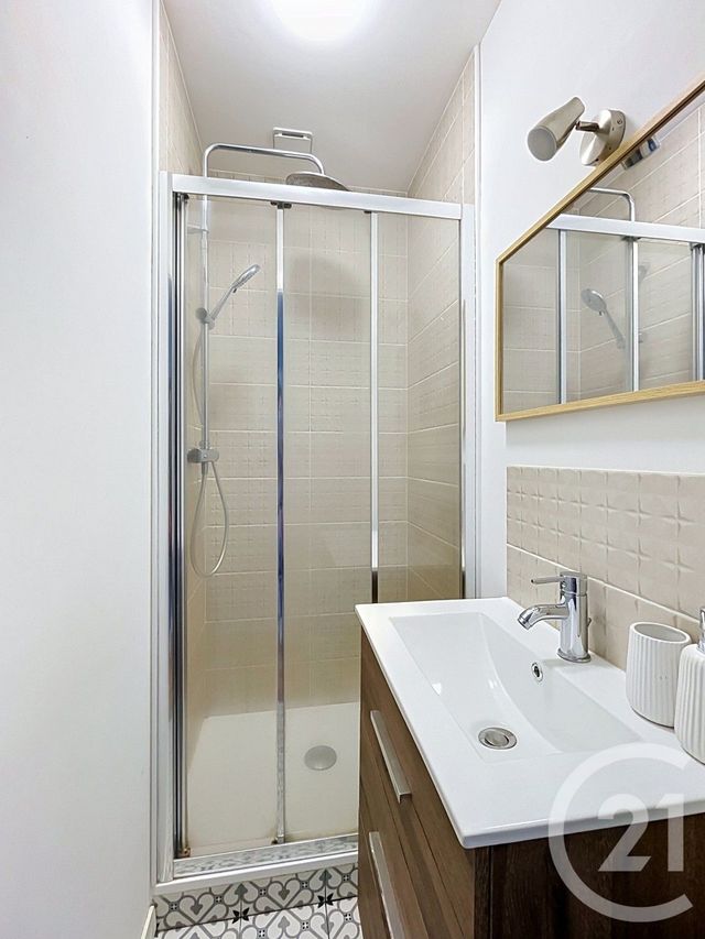 Appartement T5 à vendre - 5 pièces - 74.51 m2 - REZE - 44 - PAYS-DE-LOIRE - Century 21 Harmony