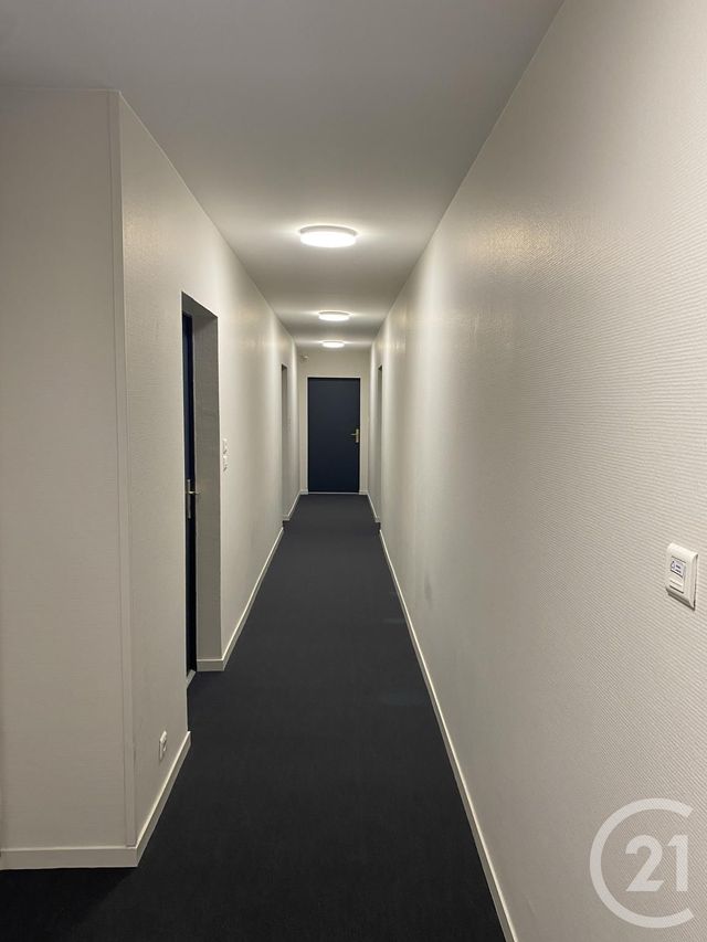 Appartement F1 à louer - 1 pièce - 26.38 m2 - ST SEBASTIEN SUR LOIRE - 44 - PAYS-DE-LOIRE - Century 21 Harmony