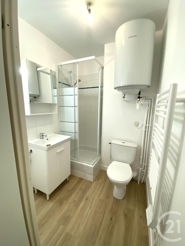 Appartement F1 à louer - 1 pièce - 26.38 m2 - ST SEBASTIEN SUR LOIRE - 44 - PAYS-DE-LOIRE - Century 21 Harmony