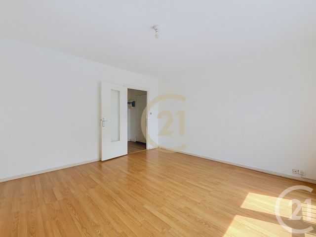 Appartement F3 à louer - 3 pièces - 62.23 m2 - REZE - 44 - PAYS-DE-LOIRE - Century 21 Harmony