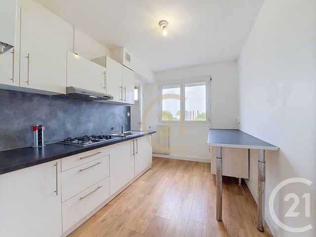 Appartement F3 à louer - 3 pièces - 62.23 m2 - REZE - 44 - PAYS-DE-LOIRE - Century 21 Harmony