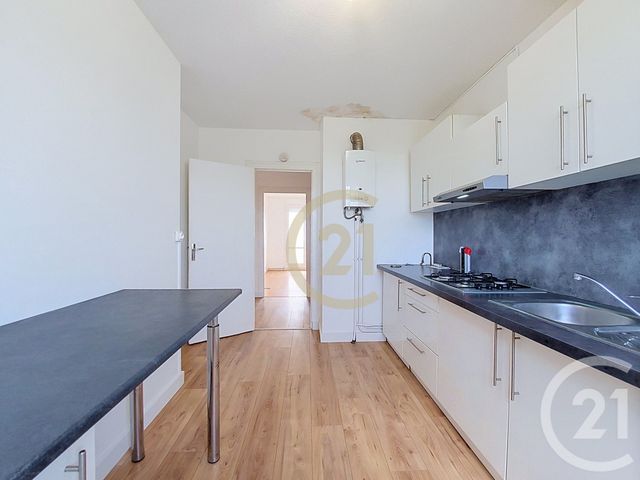 Appartement F3 à louer - 3 pièces - 62.23 m2 - REZE - 44 - PAYS-DE-LOIRE - Century 21 Harmony