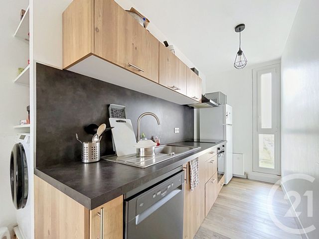 Appartement T4 à vendre - 4 pièces - 62.0 m2 - REZE - 44 - PAYS-DE-LOIRE - Century 21 Harmony