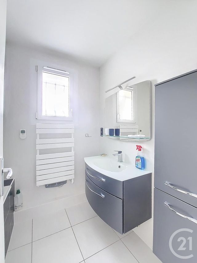 Appartement F4 à louer - 4 pièces - 77.76 m2 - ST SEBASTIEN SUR LOIRE - 44 - PAYS-DE-LOIRE - Century 21 Harmony