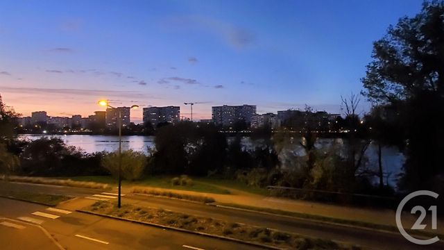 Appartement F4 à louer - 4 pièces - 118.52 m2 - ST SEBASTIEN SUR LOIRE - 44 - PAYS-DE-LOIRE - Century 21 Harmony