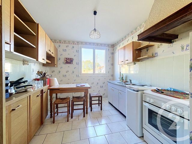 Appartement T3 à vendre - 4 pièces - 72.44 m2 - REZE - 44 - PAYS-DE-LOIRE - Century 21 Harmony