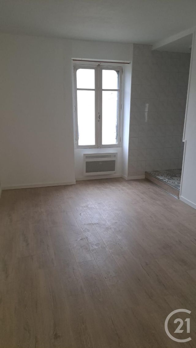 Appartement F1 à louer - 1 pièce - 20.7 m2 - ST SEBASTIEN SUR LOIRE - 44 - PAYS-DE-LOIRE - Century 21 Harmony