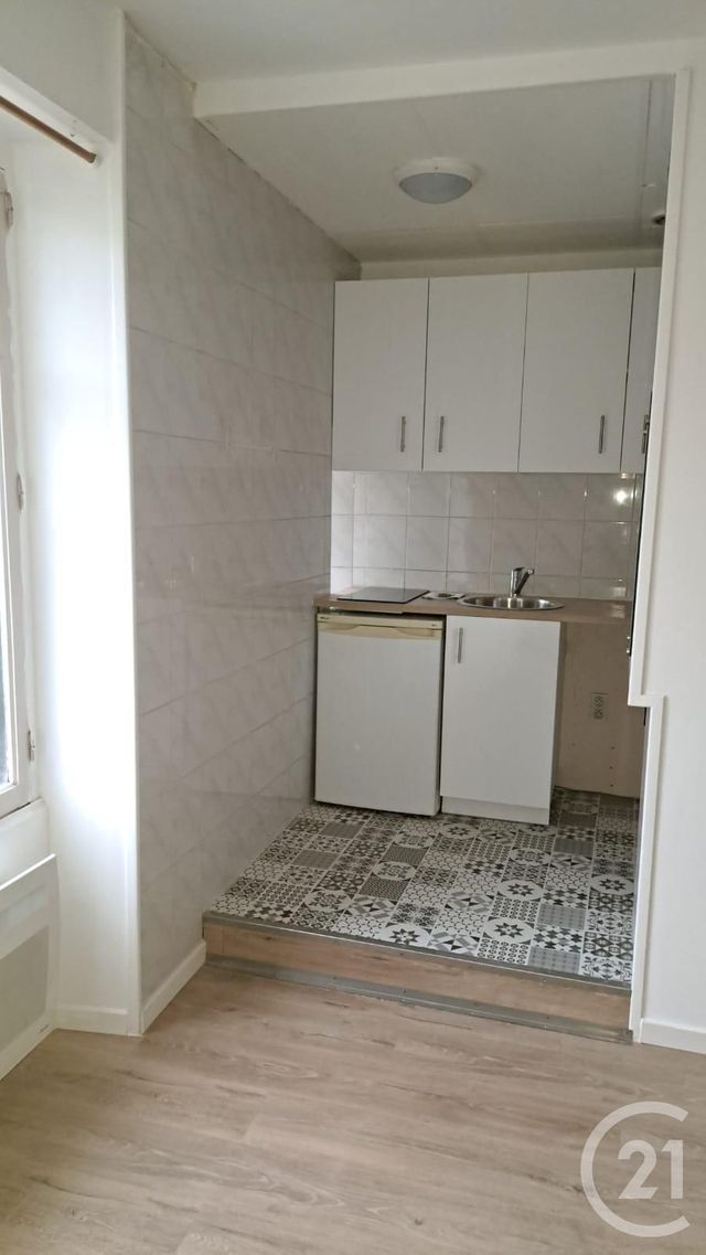 Appartement F1 à louer - 1 pièce - 20.7 m2 - ST SEBASTIEN SUR LOIRE - 44 - PAYS-DE-LOIRE - Century 21 Harmony
