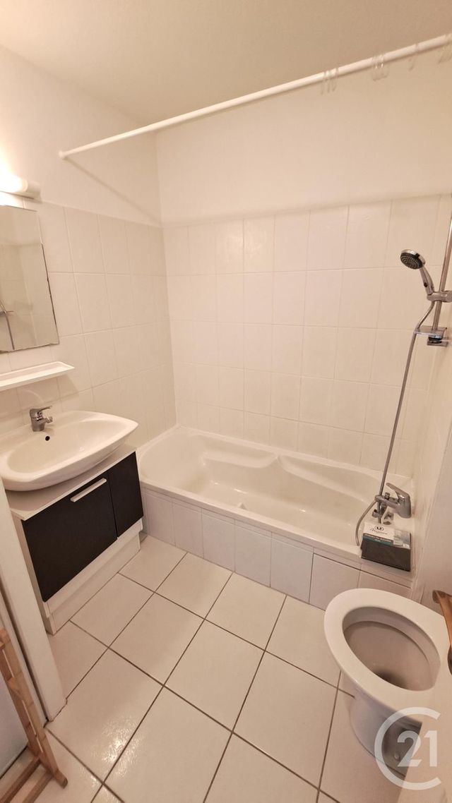Appartement F2 à louer - 2 pièces - 37.3 m2 - CHATEAU THEBAUD - 44 - PAYS-DE-LOIRE - Century 21 Harmony